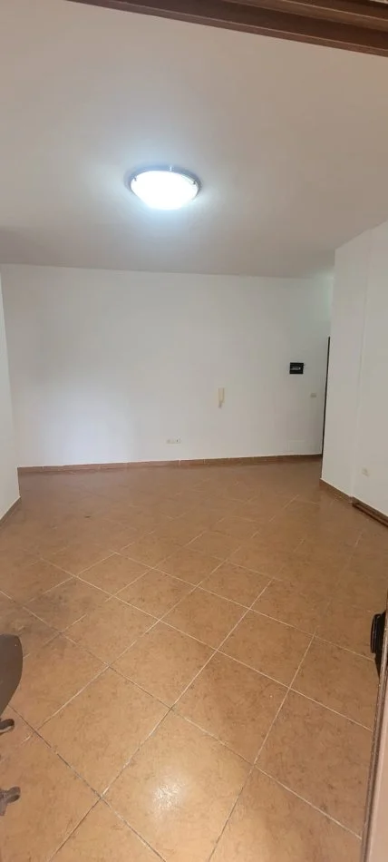 Durres, shitet apartament 1+1+Ballkon Kati 0, 63 m² 80.000 € (Shkembi Kavajes)