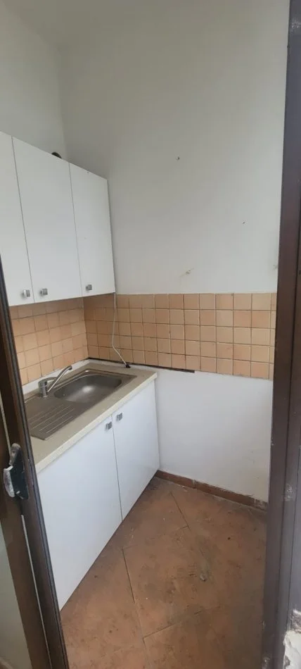 Durres, shitet apartament 1+1+Ballkon Kati 0, 63 m² 80.000 € (Shkembi Kavajes)