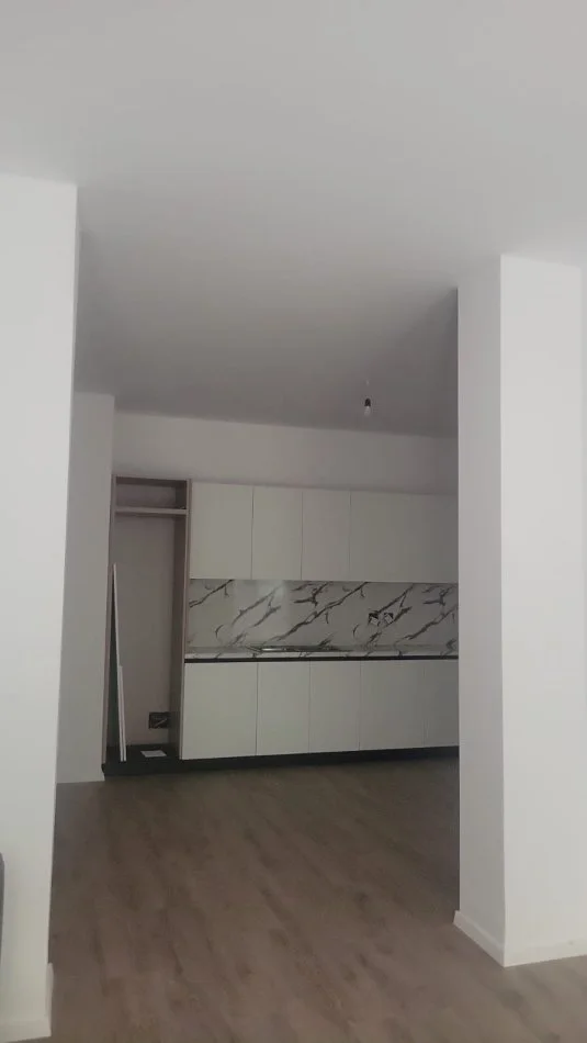 Durres, shitet apartament 1+1 Kati 0, 54 m² 95.000 € (Shkembi Kavajes)