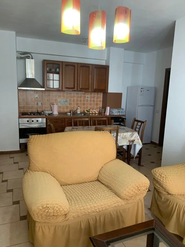 Durres, jepet me qera apartament 2+1+Ballkon Kati 5, 75 m² 400 € (Golem, Durres)