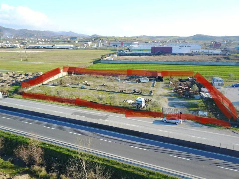 Durres, shitet toke , 3.700 m² 370.000 € (Autostrada Tirane-Durres)