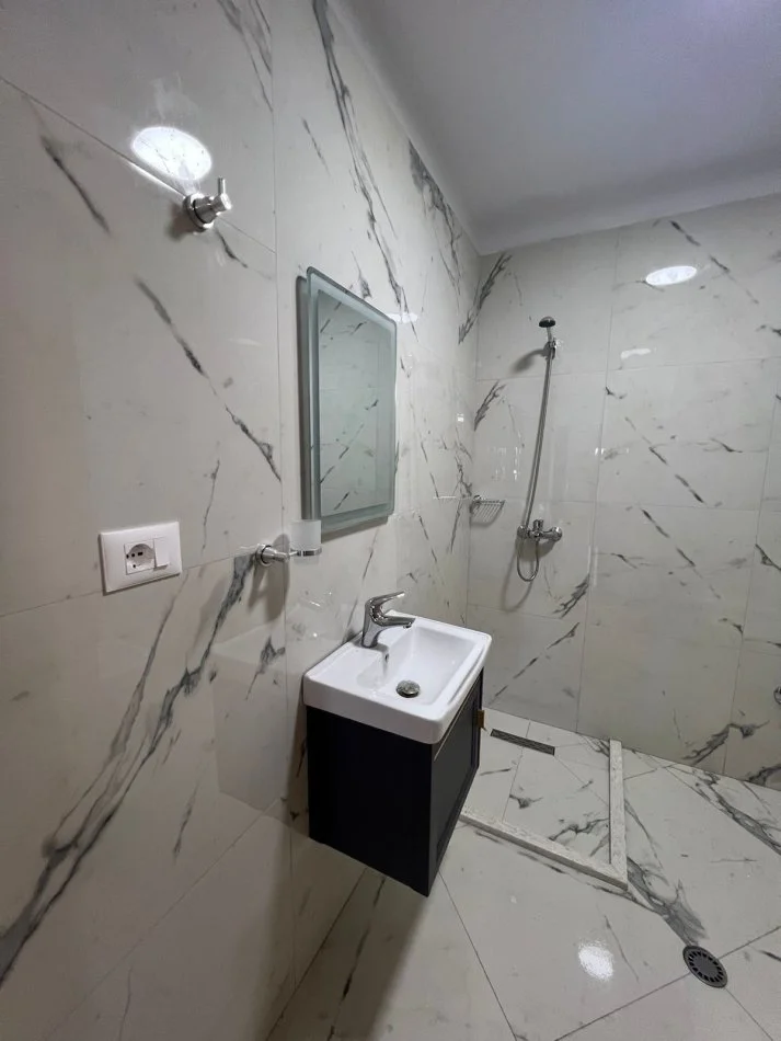 Durres, shitet apartament 1+1 Kati 7, 54,4 m² 68.000 € (Shkembi Kavajes, Durres)