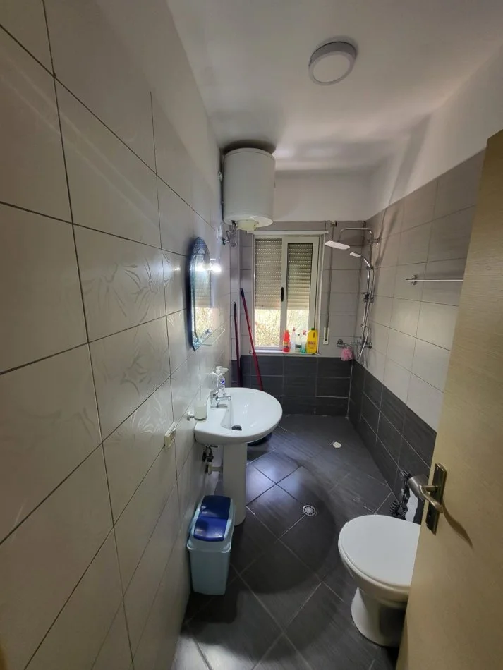 Durres, shitet apartament 2+1+Ballkon Kati 3, 92 m² 119.600 € (Plazh, Durres)