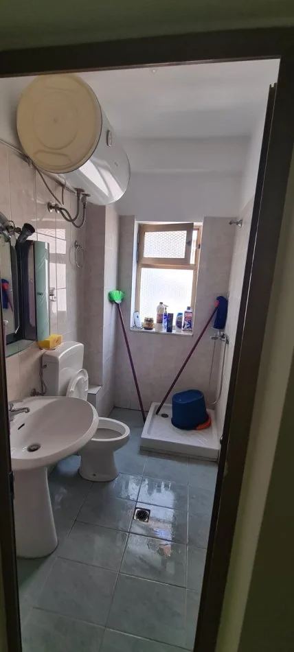 Durres, jepet me qera apartament 2+1 Kati 3, 113 m² 500 € (Vollga, Durres)