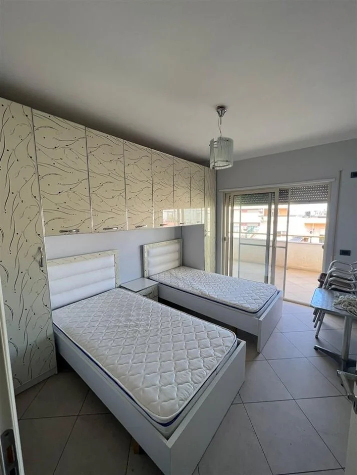 Durres, shitet apartament 2+1+Ballkon Kati 7, 115 m² 92.000 € (Shkembi Kavajes, Durres)