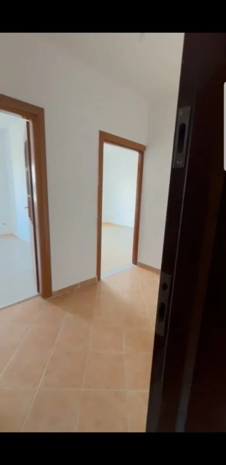 Durres, shitet apartament 2+1+Ballkon Kati 5, 84 m² 54.000 € (Golem, Durres)