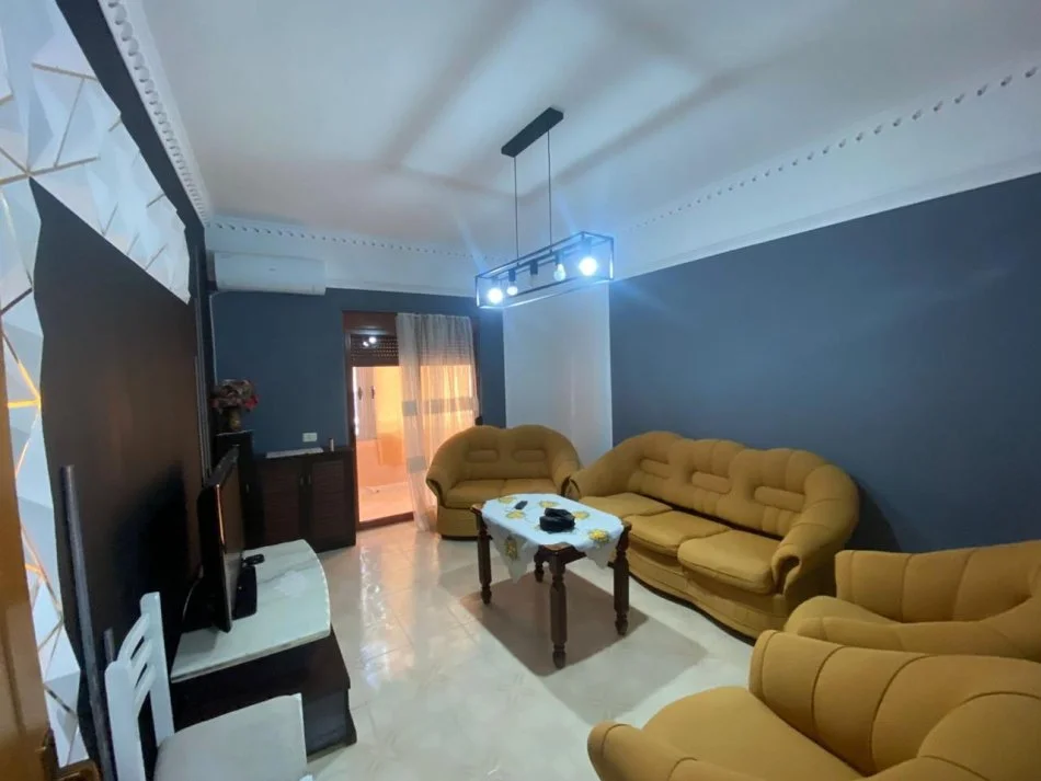 Durres, shitet apartament 1+1+Ballkon Kati 5, 70 m² 85.000 € (Iliria, Plazh)