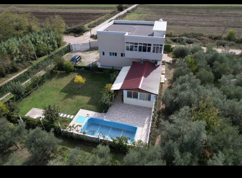 Durres, shitet Vile 4+1+Ballkon Kati 2, 322 m² 650.000 € (Fllake, Durres)