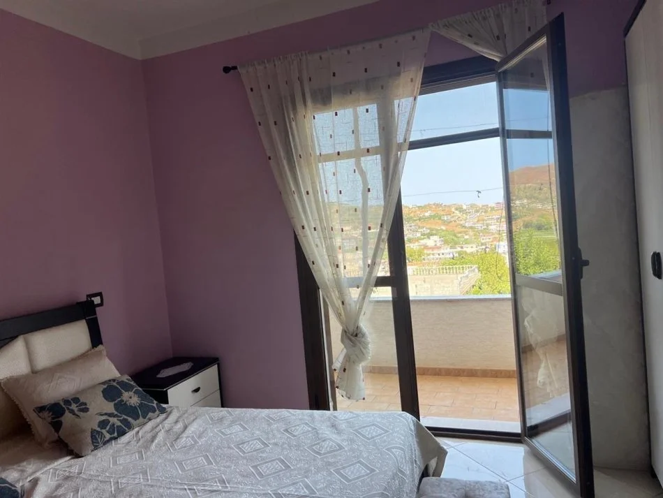 Durres, shitet shtepi 4+1+Ballkon Kati 3, 200 m² 130.000 € (Spitali, Durres)