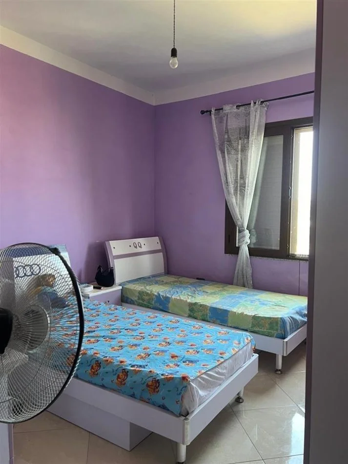 Durres, shitet shtepi 4+1+Ballkon Kati 3, 200 m² 130.000 € (Spitali, Durres)