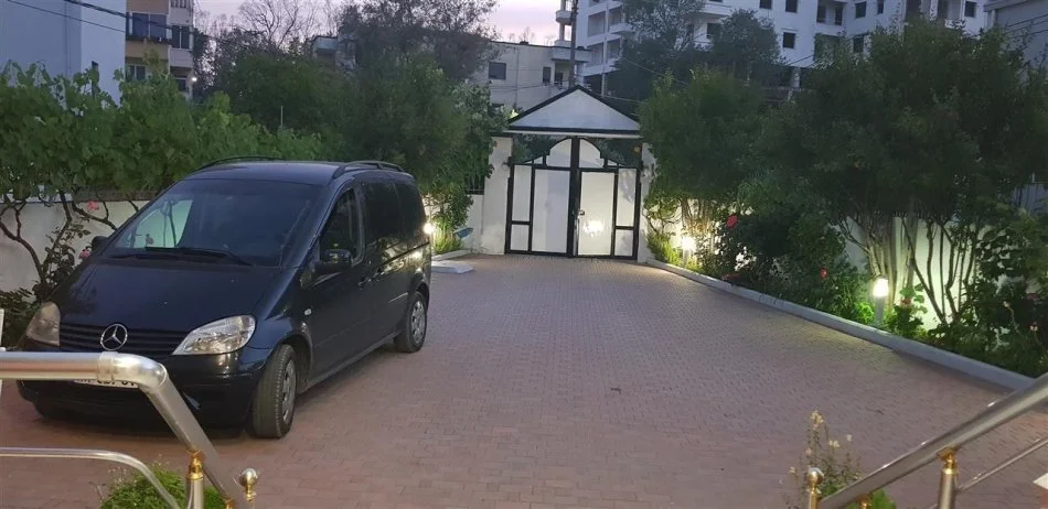 Durres, shitet Vile 3 Katshe Kati 3, 480 m² 335.000 € (Iliria, Plazh)