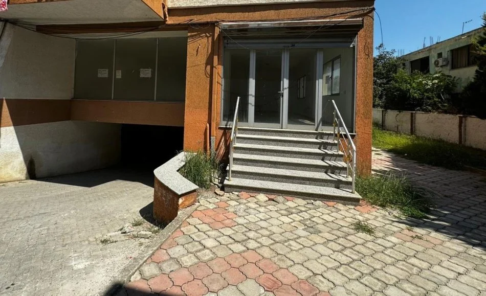 Durres, shitet ambjent biznesi Kati 0, 117 m² (Plazh, Durres)