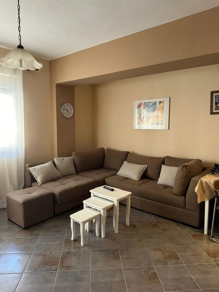 Durres, shitet apartament 2+1+Ballkon Kati 1, 96,19 m² 98.000 € (OKAZION; Qender, Durres)