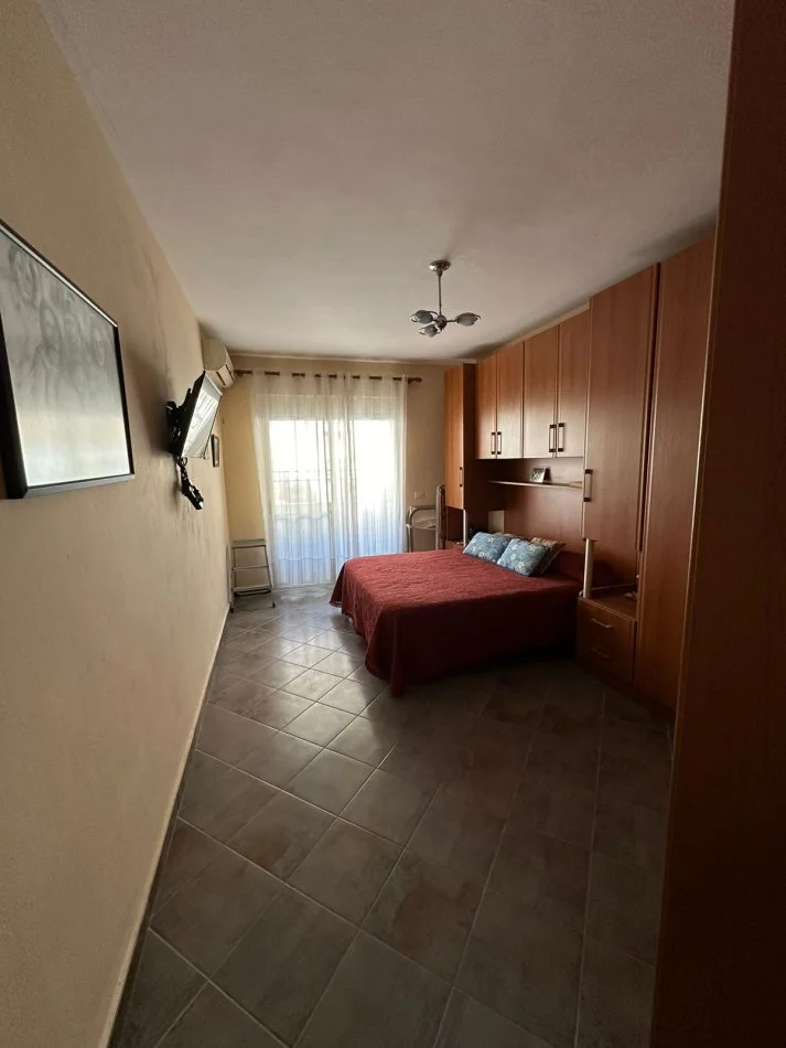 Durres, shitet apartament 2+1+Ballkon Kati 1, 96,19 m² 98.000 € (OKAZION; Qender, Durres)