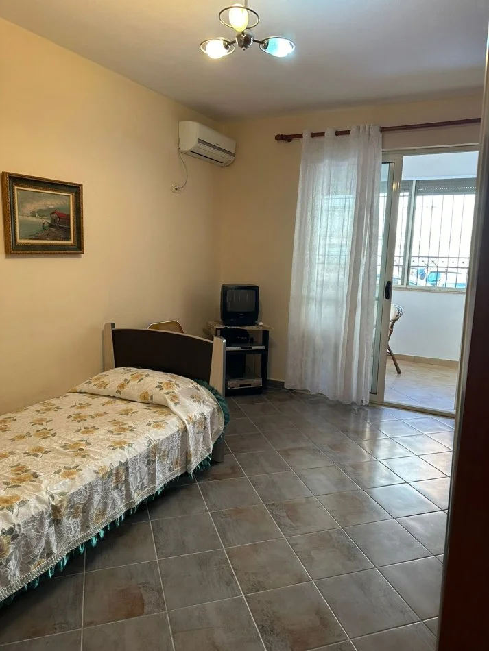 Durres, shitet apartament 2+1+Ballkon Kati 1, 96,19 m² 98.000 € (OKAZION; Qender, Durres)