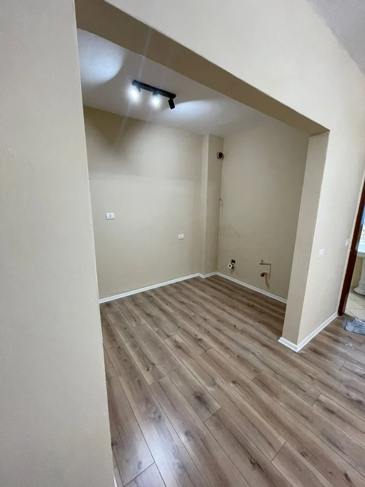 Durres, shitet apartament 1+1 Kati 2, 65 m² 63.000 € (Shkembi Kavajes, Durres)