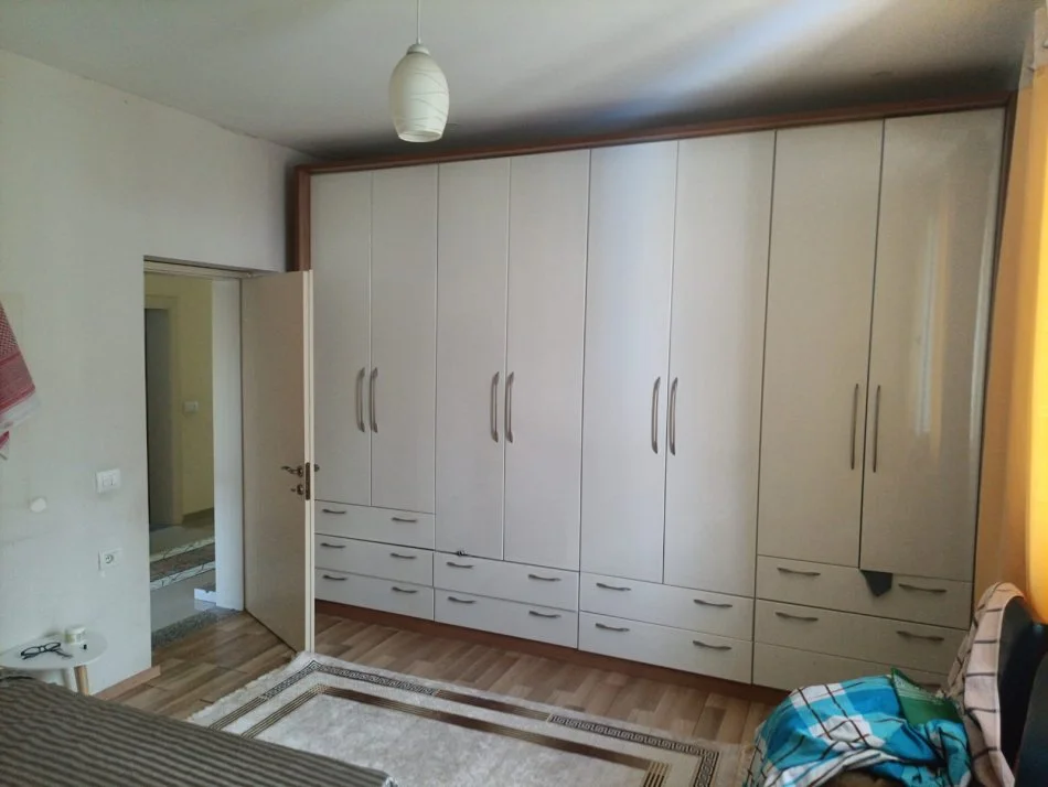 Durres, shitet shtepi 2+1 Kati 1, 165 m² 110.000 € (Xhafzotaj, Durres)