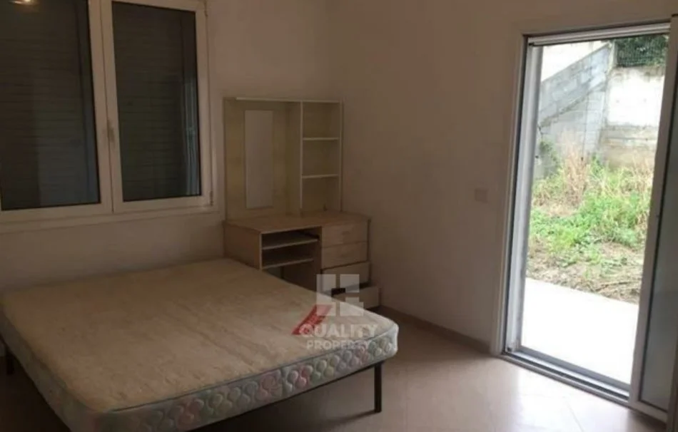 Durres, jepet me qera Vile 2+1 Kati 2, 250 m² 450 € (Arapaj, Durres)