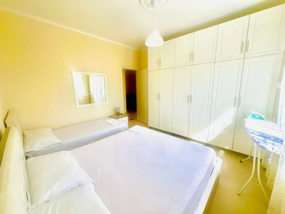 Durres, jepet me qera apartament 1+1 Kati 2, 65 m² 300 € (Iliria, Plazh)