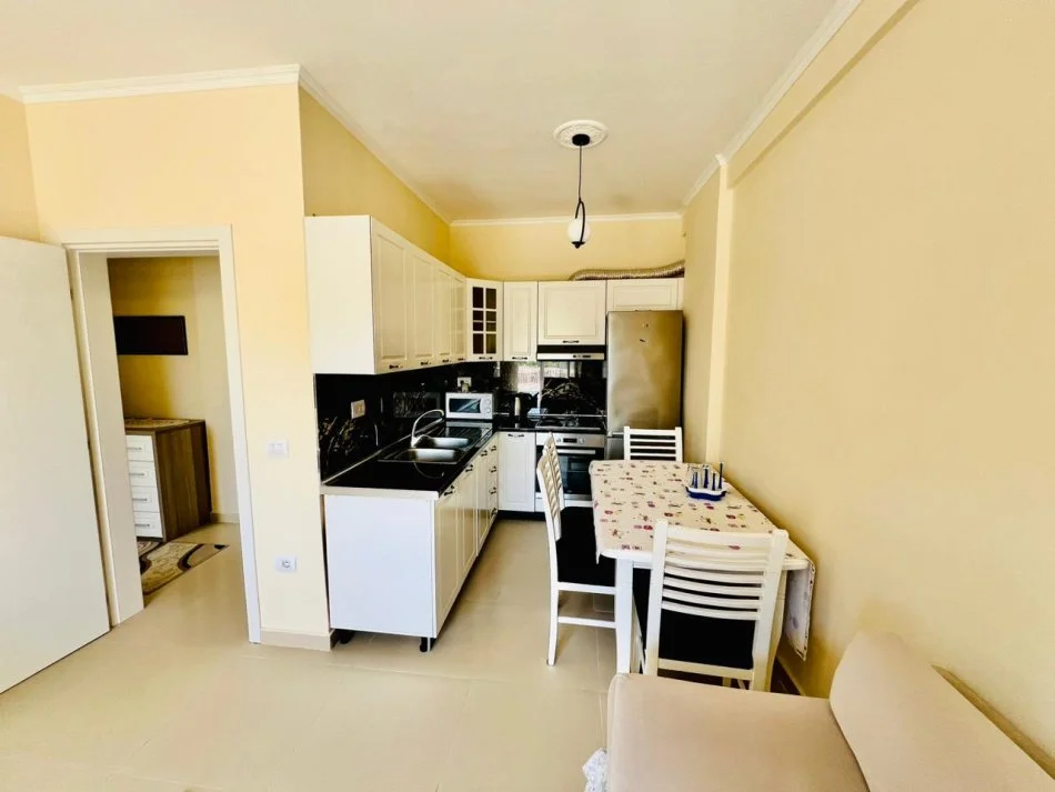 Durres, jepet me qera apartament 1+1 Kati 2, 65 m² 300 € (Iliria, Plazh)