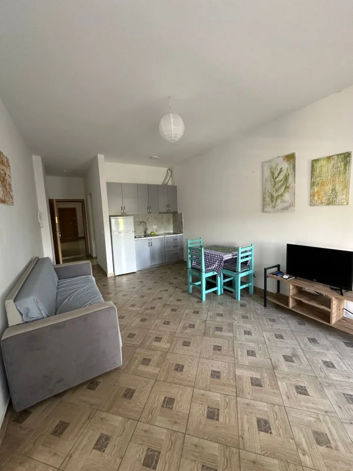 Durres, jepet me qera apartament 1+1+Ballkon , (Plepa, Durres)