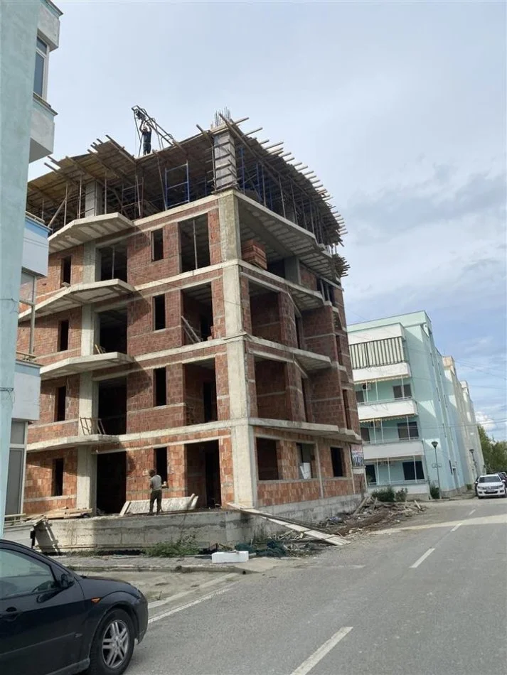 Durres, shitet garsonier 1+1 Kati 2, 36.6 m² 43.000 € (Mali Robit, Durres)