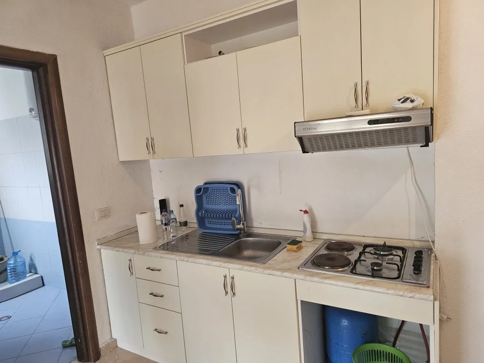 Durres, shitet apartament 1+1+Ballkon Kati 3, 68 m² 82.000 € (Shkembi Kavajes, Durres)