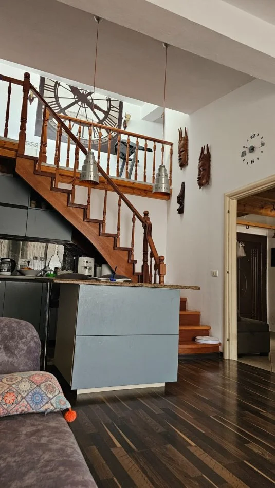 Durres, shitet apartament duplex 2+1+Ballkon Kati 3, 110 m² 131.000 € (Mali Robit)