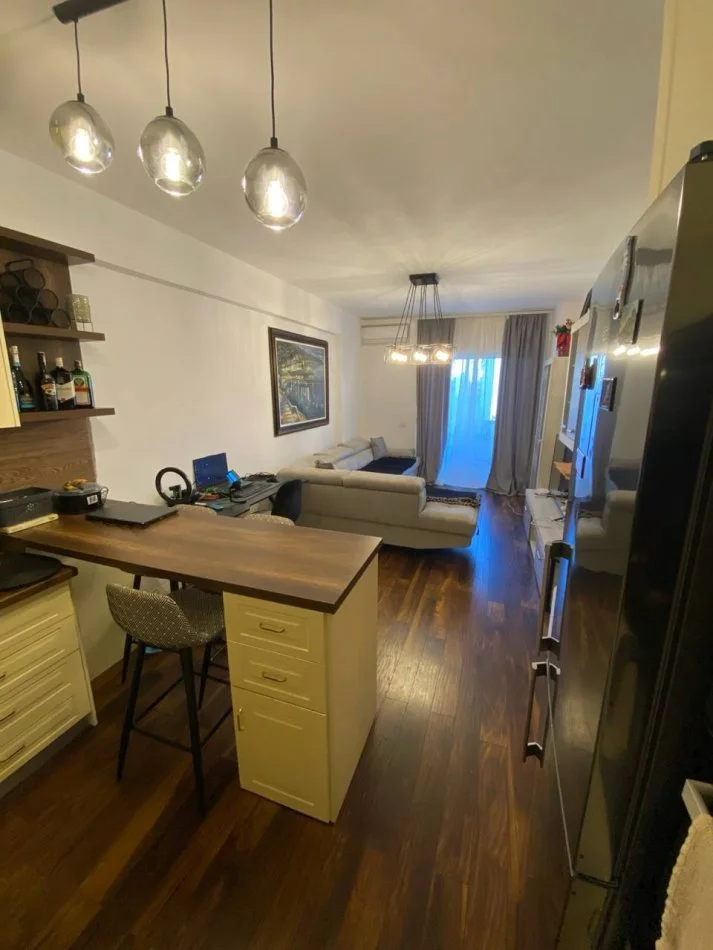 Durres, shitet apartament 1+1+Ballkon Kati 4, 65 m² 75.000 € (Shkembi Kavajes, Durres)