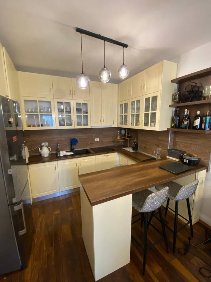 Durres, shitet apartament 1+1+Ballkon Kati 4, 65 m² 75.000 € (Shkembi Kavajes, Durres)