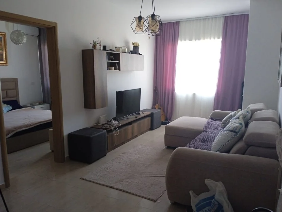 Durres, shitet apartament 1+1+Ballkon Kati 8, 62 m² 75.000 € (Shkembi Kavajes, Durres)