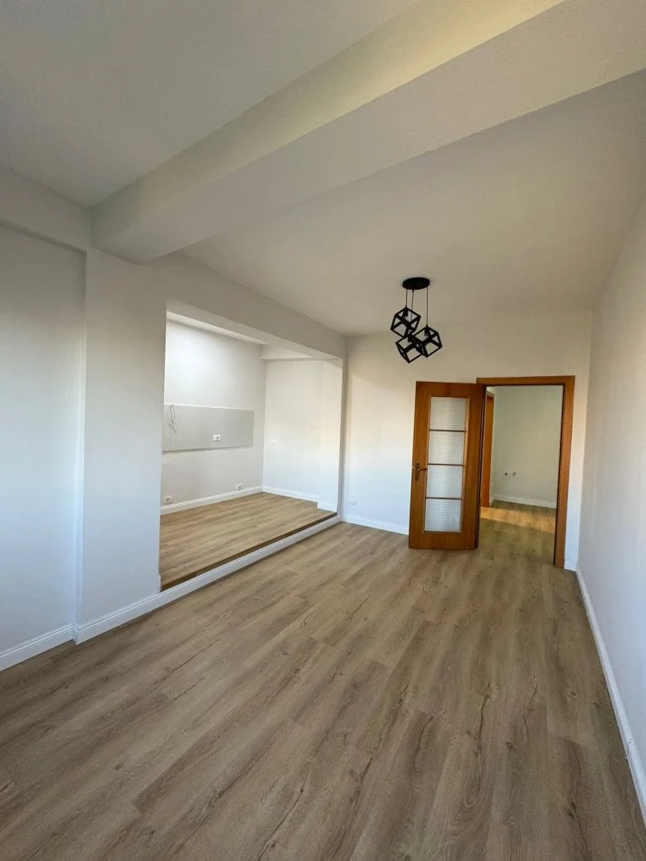 Durres, shitet apartament 1+1 Kati 4, 45.5 m² 65.000 € (Iliria, Plazh)