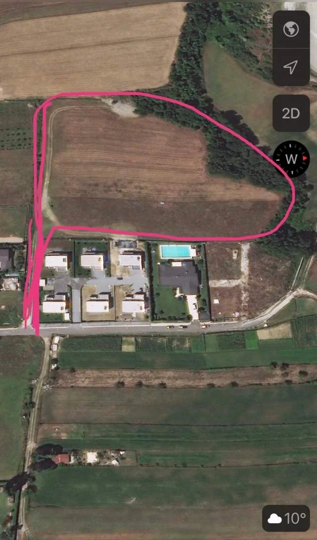 Tirane, shes toke 18.000 m² 100 Euro/m2 (Vishnje)