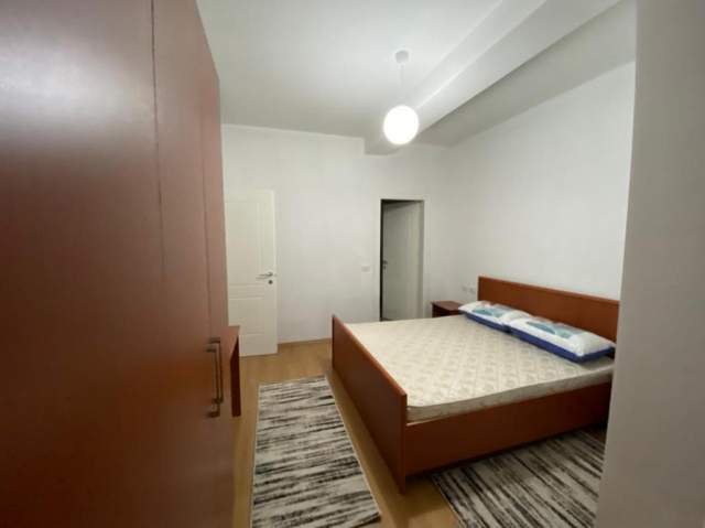 Tirane, jap me qera apartament 3+1 Kati 5, 420 Euro (5 Maj qendra Concord)