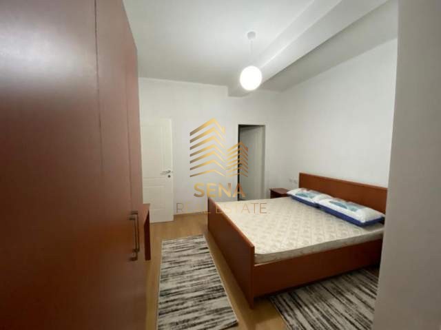 Tirane, jepet me qera apartament 3+1+Ballkon Kati 5, 130 m² 650 € (Rruga 5 Maji)