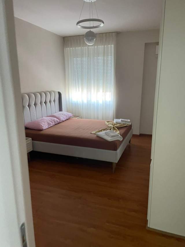 Tirane, jepet me qera apartament 2+1 Kati 6, 110 m² 650 Euro (ndre mjeda)