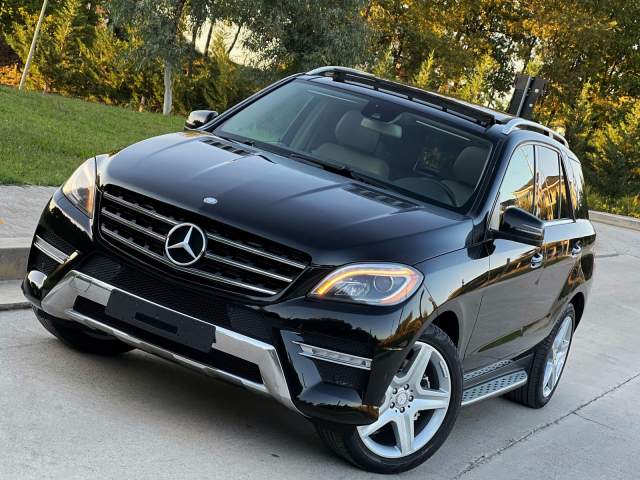 shes Mercedes-Benz ML 350 (NAFTE) / PANORAMA / AMG / 2014