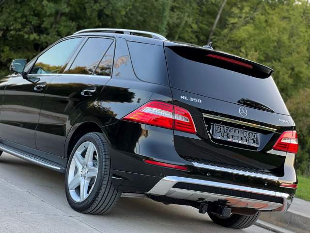 shes Mercedes-Benz ML 350 (NAFTE) / PANORAMA / AMG / 2014