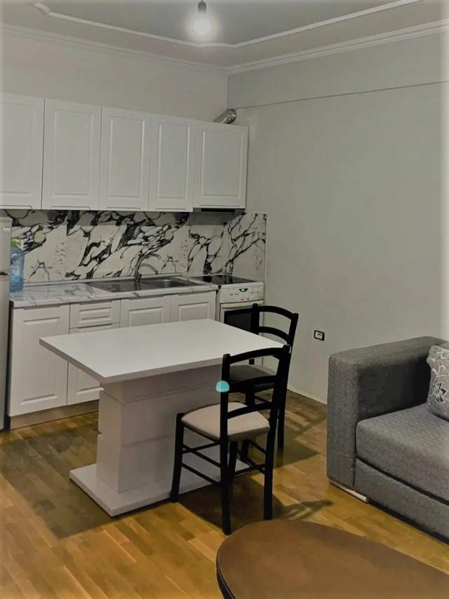 Tirane, jepet me qera apartament 2+1 Kati 3, 80 m² 320 Euro (rruga Sabaudin Gabrani)
