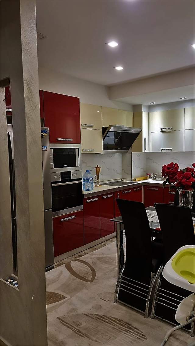 Tirane, shitet apartament 3+1+BLK Kati 3, 154 m² 216.000 Euro (Komuna e Parisit)