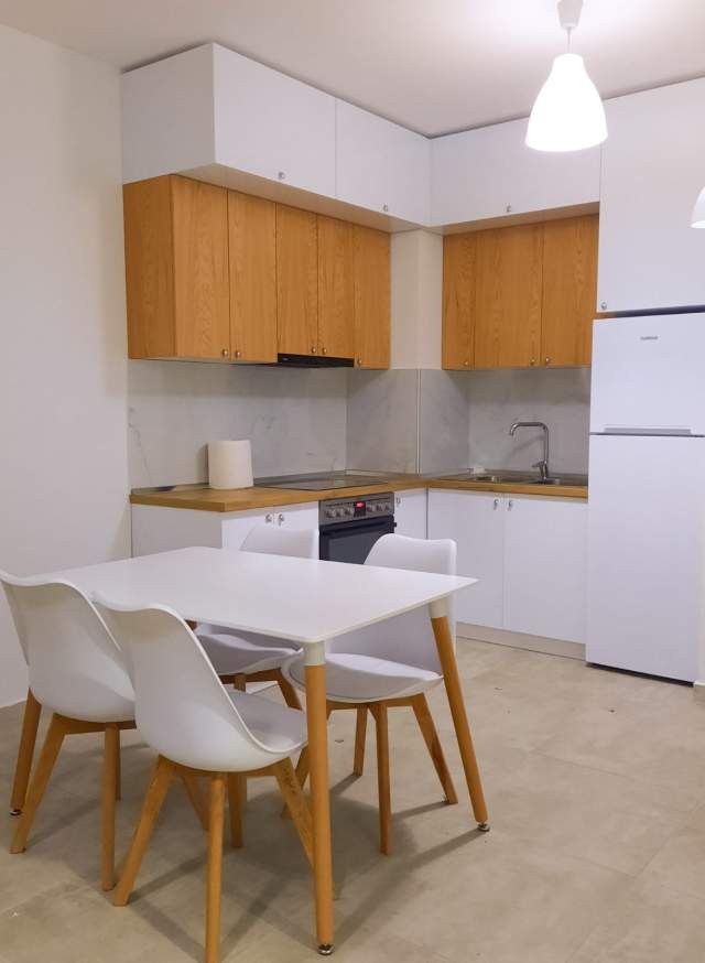Tirane, jap me qera apartament 1+1+BLK Kati 6, 64 m² 400 Euro (Kongresi I Manastirit)