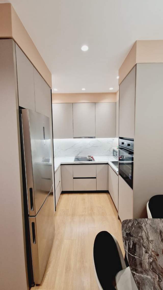 Tirane, jepet me qera apartament 2+1+A+BLK Kati 1, 100 m² 650 Euro (Rruga e Dibres)