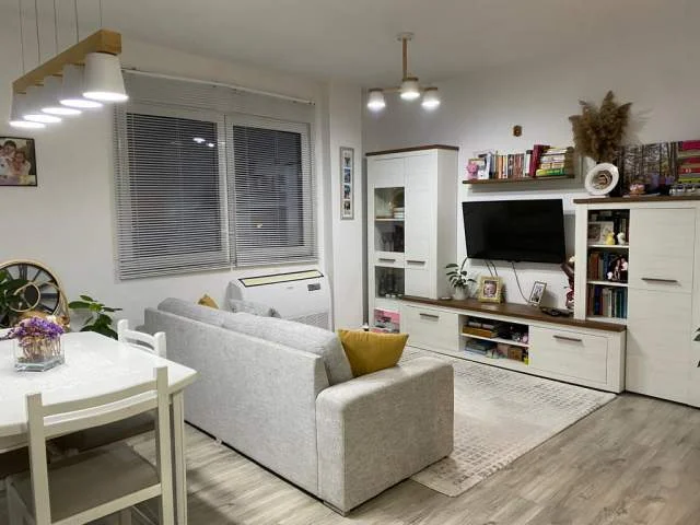 Tirane, jepet me qera 2+1+BLK Kati 4, 105 m² 600 Euro (Selita e vjeter)