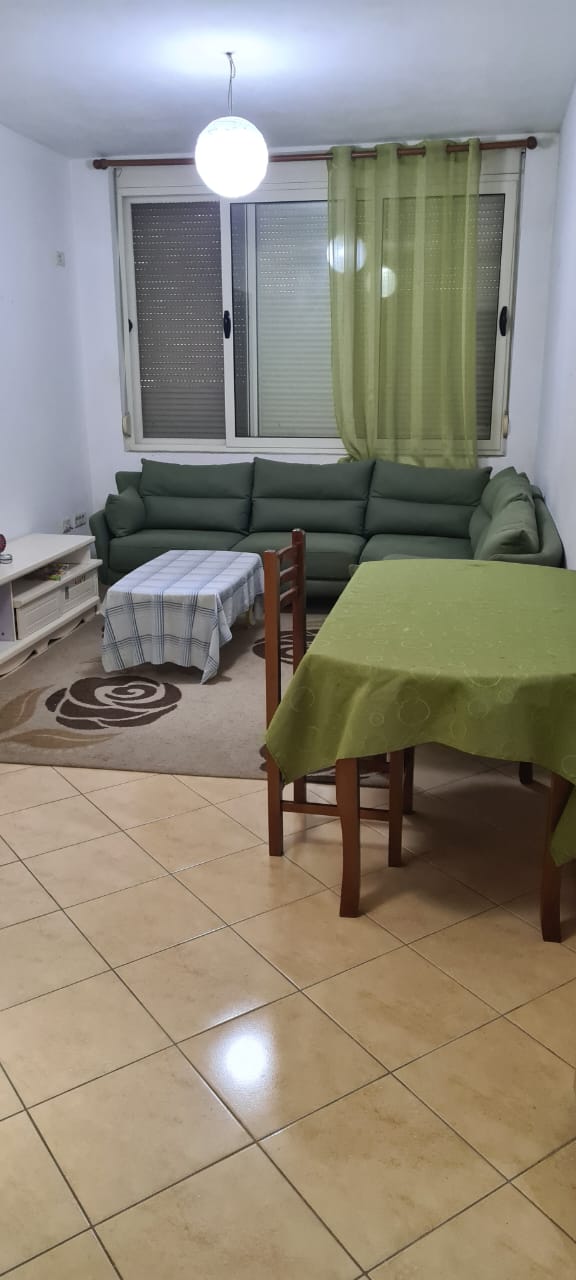 Tirane, jepet me qera apartament 2+1+BLK Kati 2, 78 m² 30.000 Leke (Rruga Muhamed Deliu)