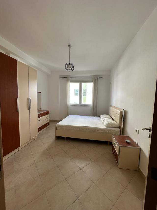 Tirane, jepet me qera apartament 1+1+BLK Kati 3, 67 m² 350 Euro (Kodra e diellit)