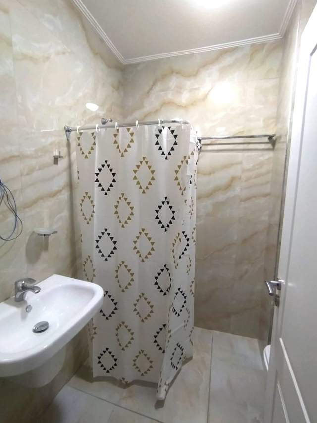 Tirane, jepet me qera apartament 1+1+BLK Kati 2, 52 m² 320 Euro (Vila L2)