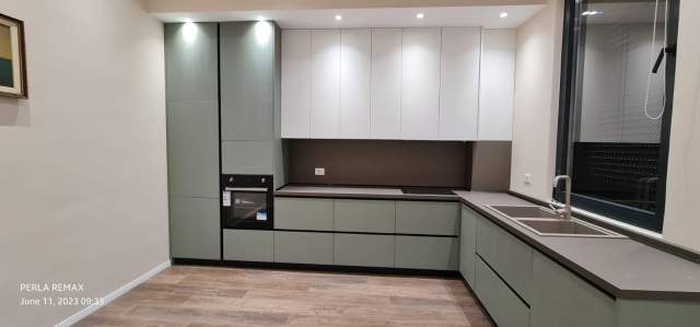 Tirane, jepet me qera apartament duplex Kati 2, 165 m² 1.200 Euro (Kodra e Diellit)