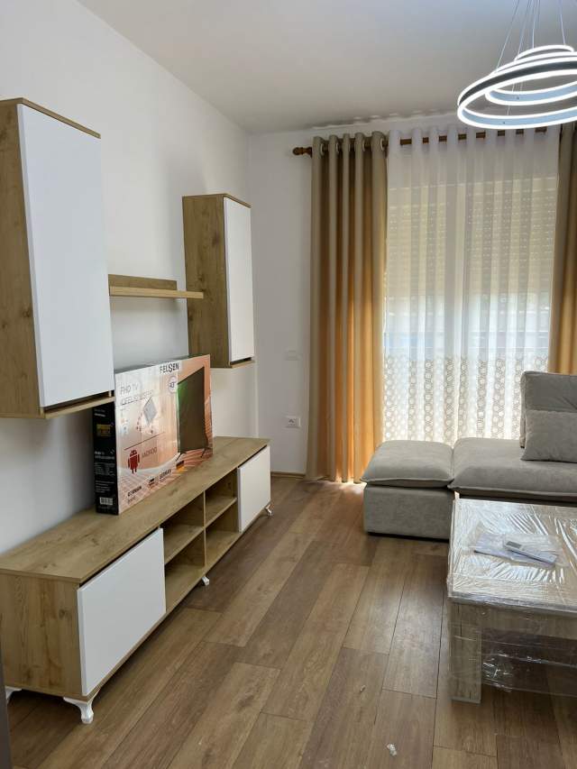 Tirane, jepet me qera apartament 2+1+BLK 106 m² 450 Euro (Vila L)
