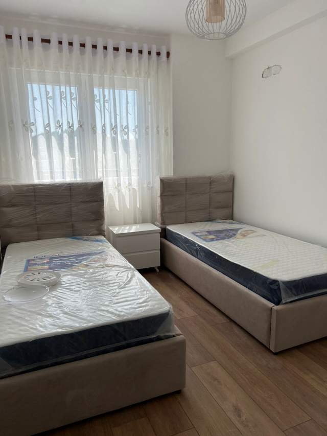 Tirane, jepet me qera apartament 2+1+BLK 106 m² 450 Euro (Vila L)