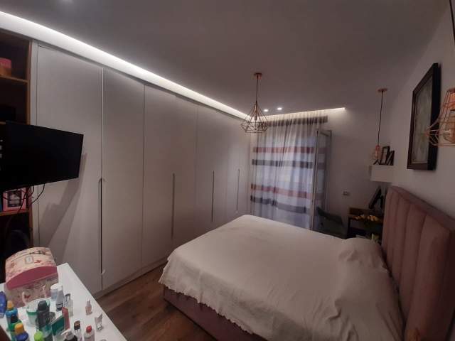 Tirane, shitet apartament 2+1+BLK Kati 5, 111 m² 130.000 Euro